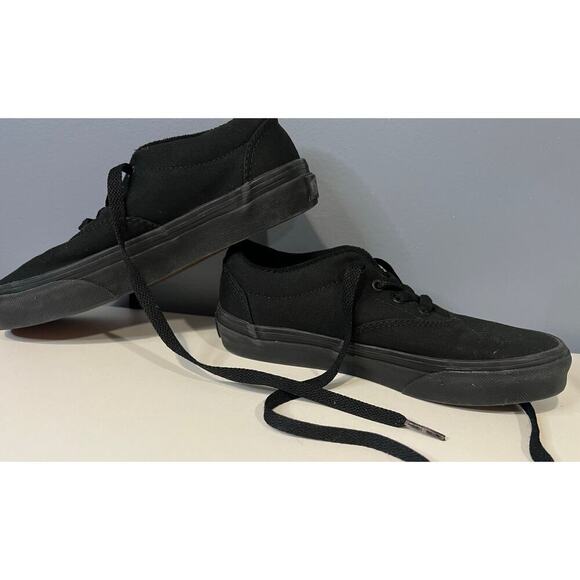 Vans Black Canvas Shoes in Black - Youth Size 1 - Picture 5 of 9